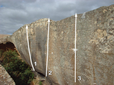 Oatlandslloydswall2.jpg