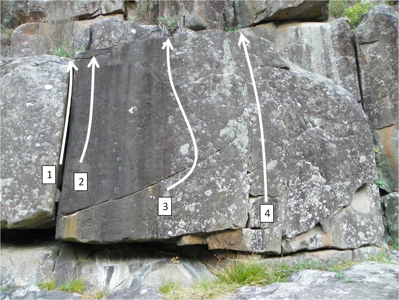 Duck Reach boulder 1.jpg
