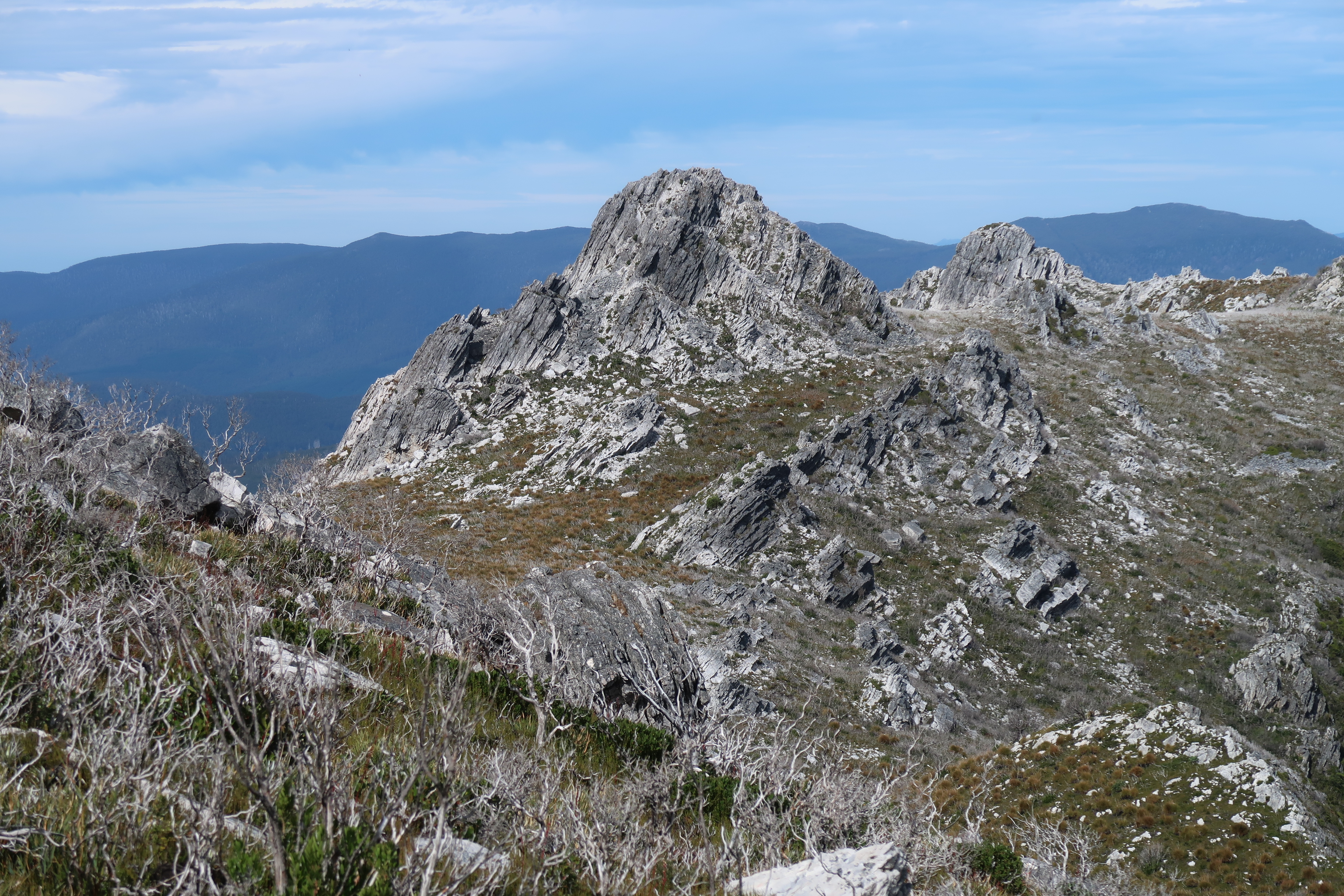1st Peak along the Range, Thread 3 takes Left Skyline