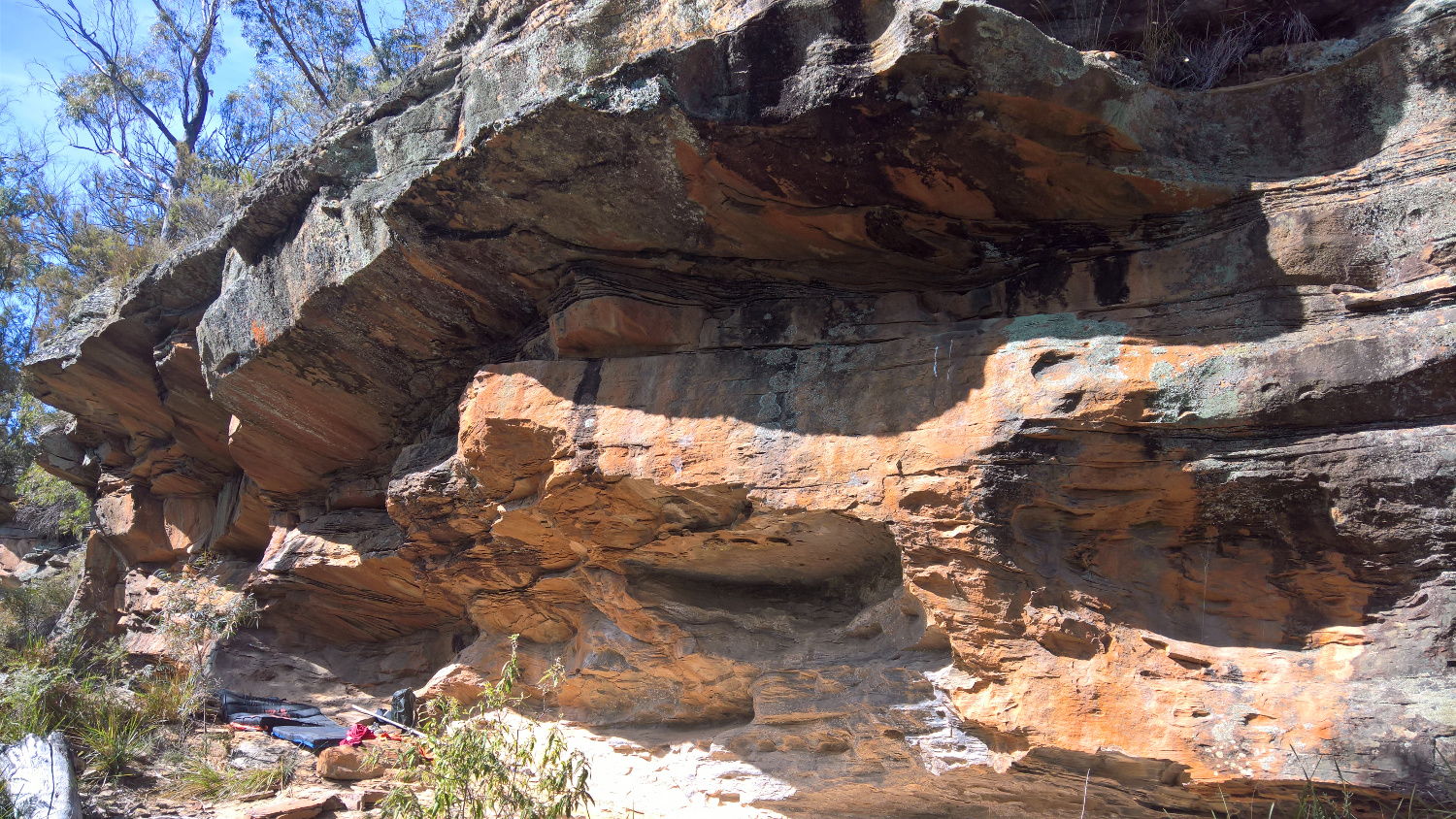 Barbecue main cave