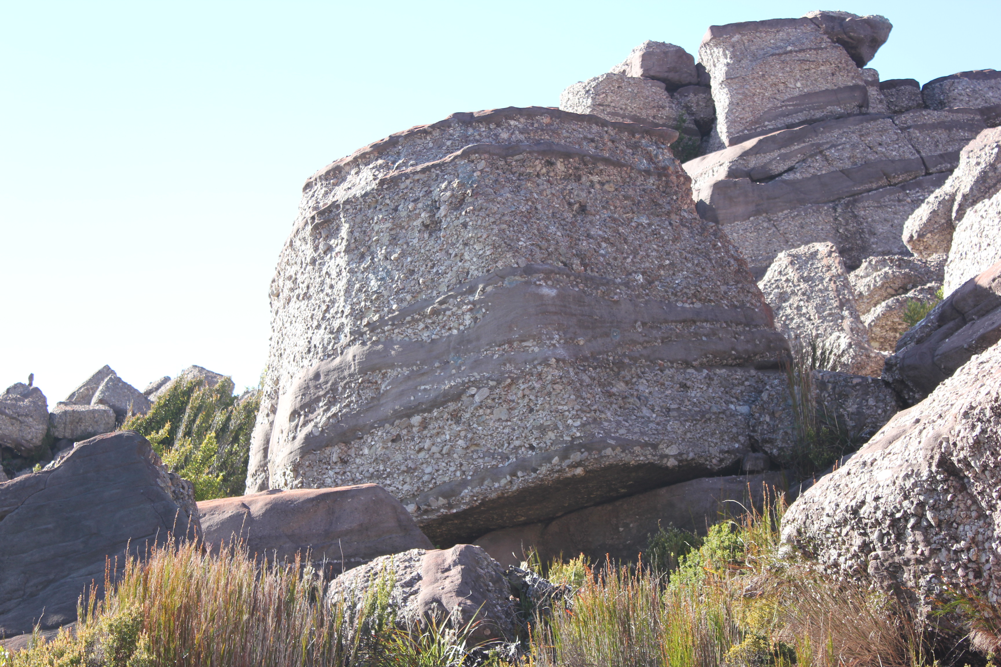 Mo's Arete boulder