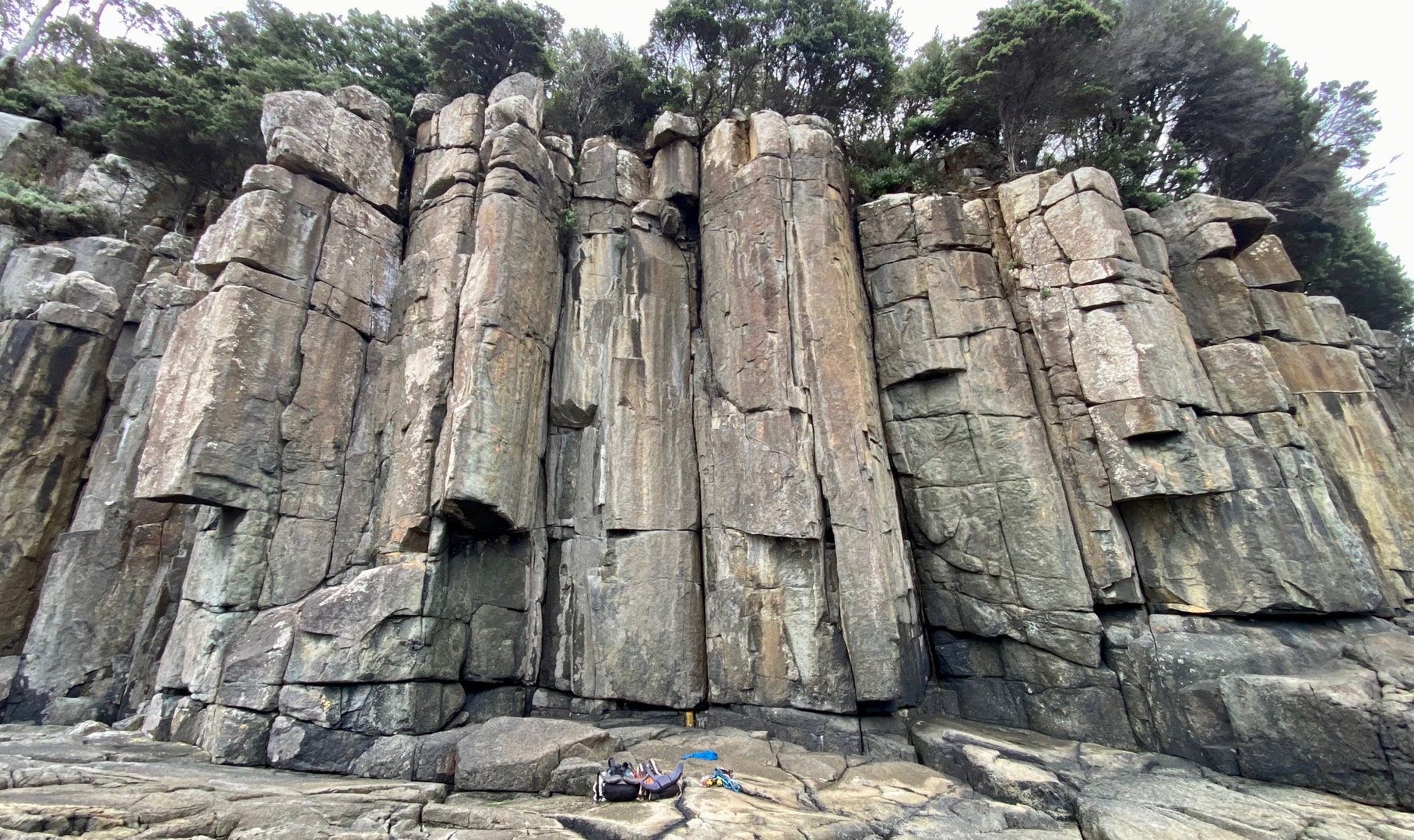 Bivouac Bay Crag